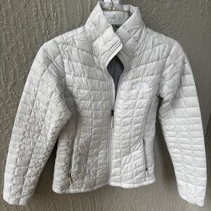 The North Face Women's White Quilted Puffer Jacket